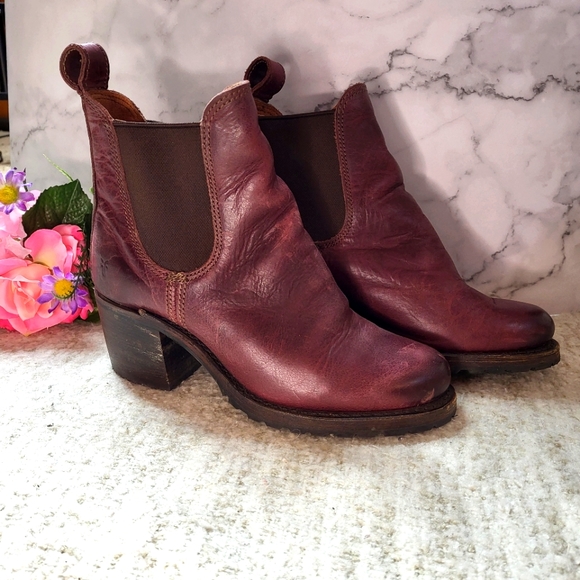 Frye Shoes - Frye Sabrina Chelsea Burgundy Ankle Boots
